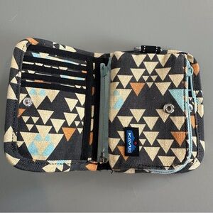 Kavu Wallet Zip Out Key Ring Cardholder Small Geo Print